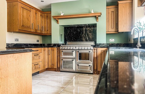 Margam Cottage | 3 bedroom accommodation in Swansea