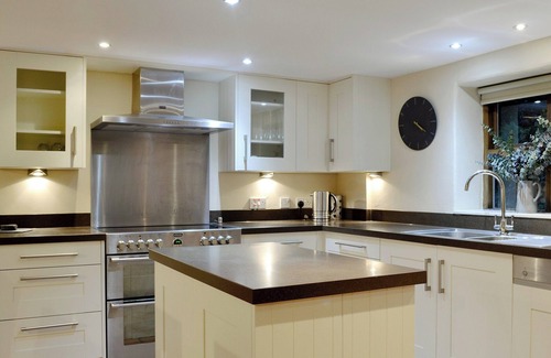 Llanrhychwyn Cottage | 3 bedroom accommodation in Trefriw, near Llanrwst