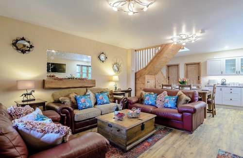 Arnold Cottage | 3 bedroom accommodation in Brandesburton, near Driffield