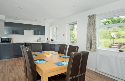 High Littleton Cottage | 3 bedroom accommodation in High Littleton, near Bath