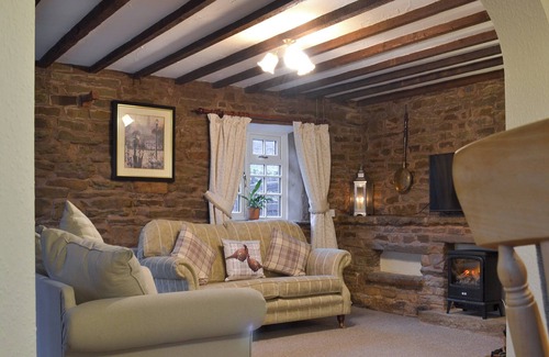 Crich Cottage | 3 bedroom accommodation in South Wingfield, near Alfreton
