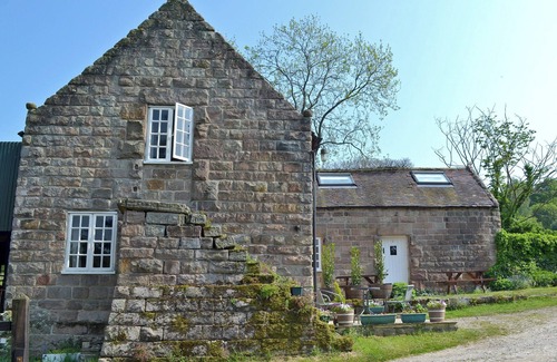 Crich Cottage | 3 bedroom accommodation in Whatstandwell, near Matlock