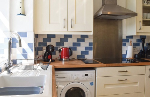 Dinas Cottage | 3 bedroom accommodation in Pontllyfni, near Caernarfon