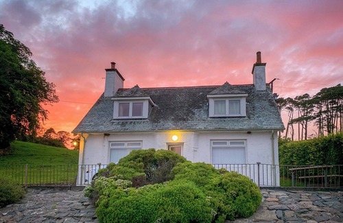 Ballantrae Cottage | 3 bedroom accommodation in Ballantrae, near Girvan