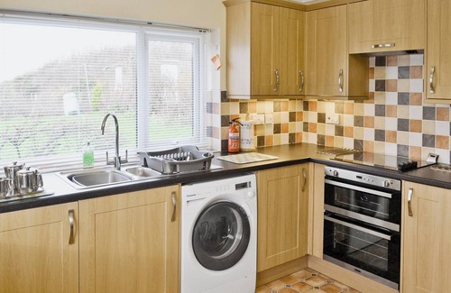 Mynytho Cottage | 3 bedroom accommodation in Rhiw, near Pwllheli