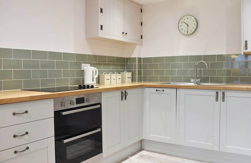 Redruth Cottage | 3 bedroom accommodation in Mawla, near Porthtowan