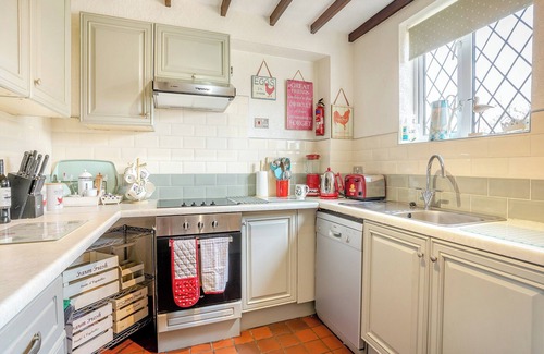 Gowerton Cottage | 3 bedroom accommodation in Gowerton, Gower