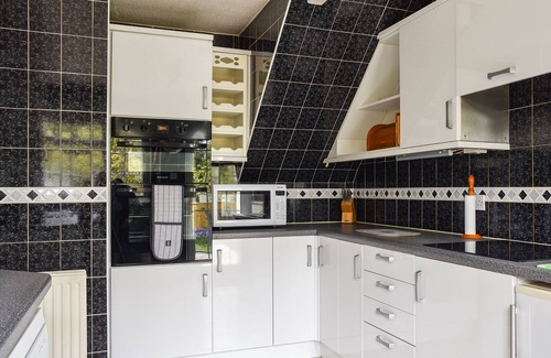 Bridgend Cottage | 3 bedroom accommodation in Treoes