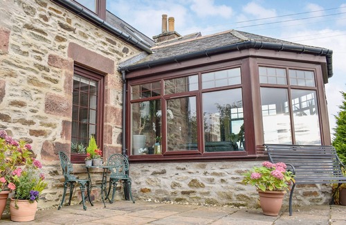 Wartle Cottage | 3 bedroom accommodation in Fisherford, near Inverurie