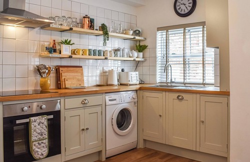 West Cliff Cottage | 3 bedroom accommodation in Whitby