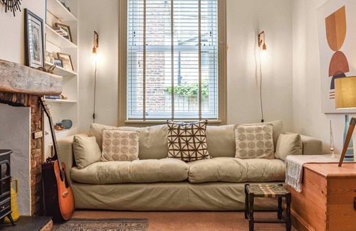 West Cliff Cottage | 3 bedroom accommodation in Whitby