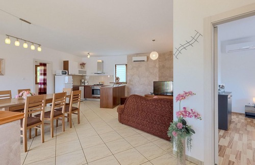 Krmed House | 3 bedroom accommodation in Rovinj