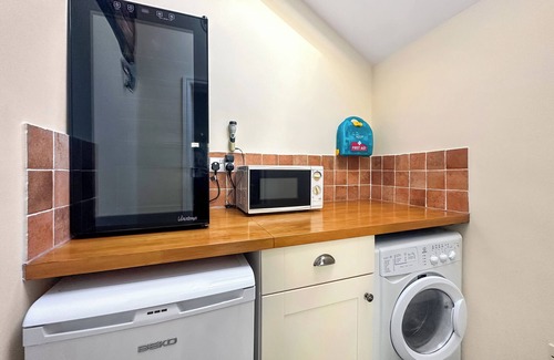 New Forest District Cottage | 3 bedroom accommodation in Cadnam, near Southampton