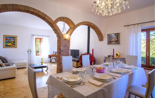 Montelabbate House | 3 Bedroom Amazing Home In Montelabbate