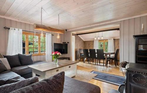 Kroderen House | 3 Bedroom Amazing Home In Eggedal