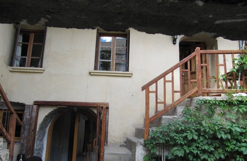 Vallouise-Pelvoux Apartment | 3 bedroom apartment in Vallouise in an old stable
