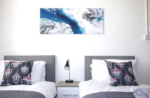 Newport Pagnell Apartment | 3-Bedroom Apartment in Newport Pagnell Town Centre