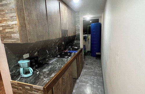 Barquisimeto Apartment | 3-bedroom apartment in enchanting Barquisimeto East with AC, WiFi, fast internet
