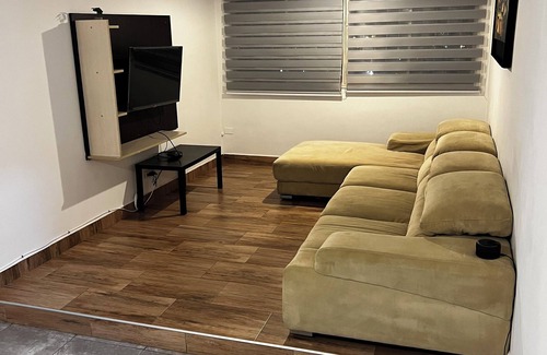 Barquisimeto Apartment | 3-bedroom apartment in enchanting Barquisimeto East with AC, WiFi, fast internet
