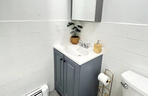 South Side Apartment | 3-bedroom apartment