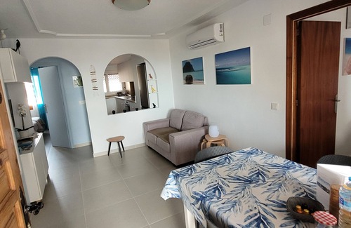 Torrevieja Apartment | 3 bedroom apartment feet in the sea and beach