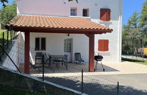 Villefranque Apartment | 3 bedroom apartment overlooking terrace to 08 kms BAYONNE