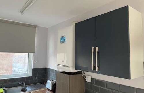 Forest Fields Apartment | 3 Bedroom Apartment Close to City Centre