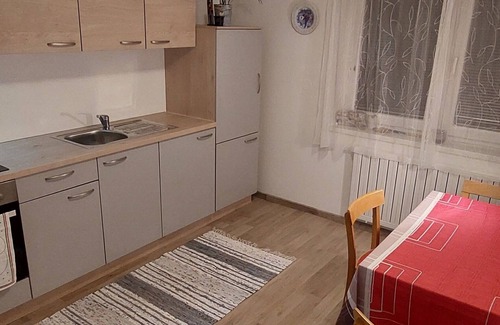 Bezigrad District Apartment | 3-bedroom apartment in Ljubljana with WiFi,parking space,free bikes rentals