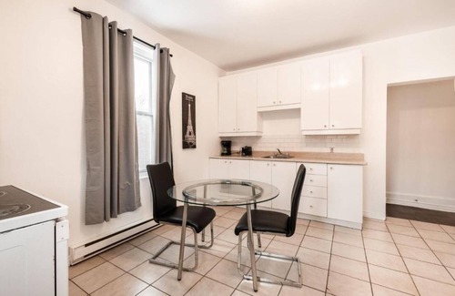 Southwest Apartment | 3 bedroom apartment in Verdun