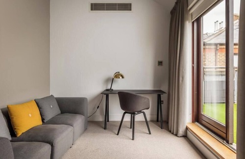Abingdon Apartment | 3 Bedroom apartment in Kensington area