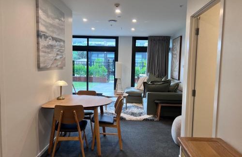 Epsom Apartment | 3 bedroom apartment in Newmarket
