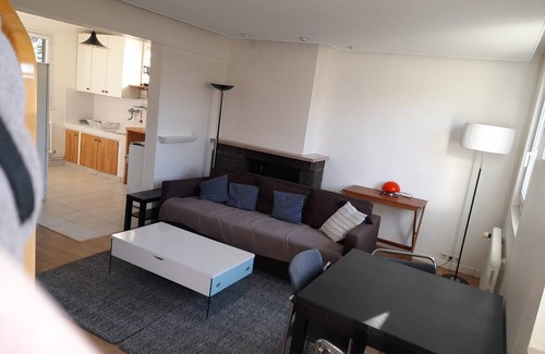La Queue d'Oiseau Apartment | 3 Bedroom Apartment in Orsay