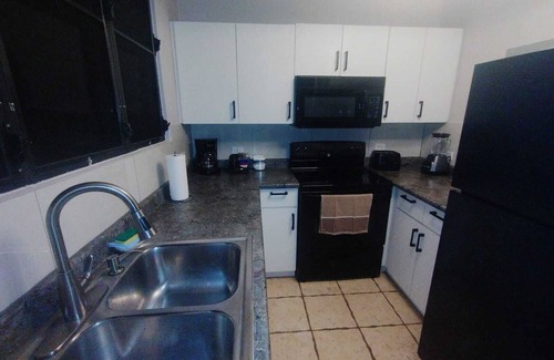 Naguabo House | 3-bedroom apartment in charming Naguabo with AC, WiFi. Relax and enjoy
