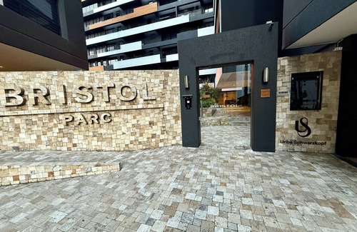 Financial District Apartment | 3-bedroom apartment in Quito prime location, stylish design & top-tier amenities