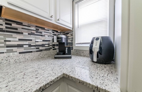 Cranston Apartment | 3 bedroom apartment in Cranston, RI