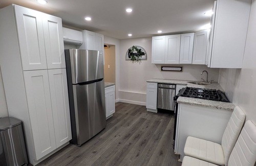 Passaic Apartment | 3-bedroom apartment in fantastic Passaic with WiFi, AC. Enjoy your stay.