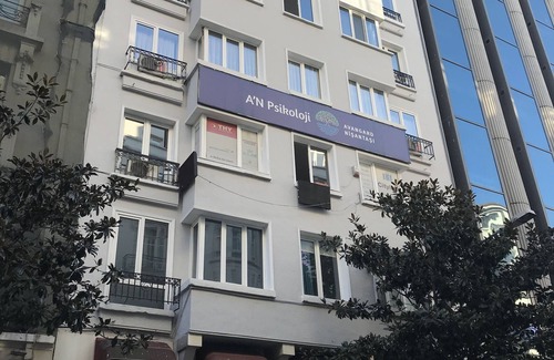 Cumhuriyet House | 3 Bedroom Apartment Luxury Furnished Nişantaşı Only 20 meters to Metro