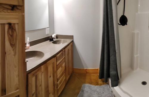 Bevier Apartment | 3 Bedroom apartment minutes away from Long Branch and Thomas Hill Lakes
