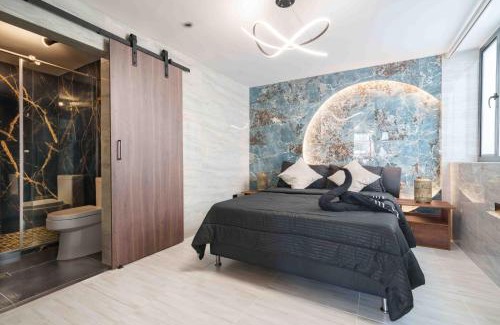 Zona Rosa Apartment | 3 bedroom apartment, one block from lleras park p12 in medellin