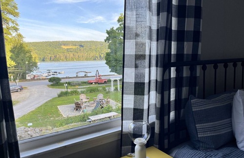 Holderness Apartment | 3 Bedroom Apartment with Squam Lake View