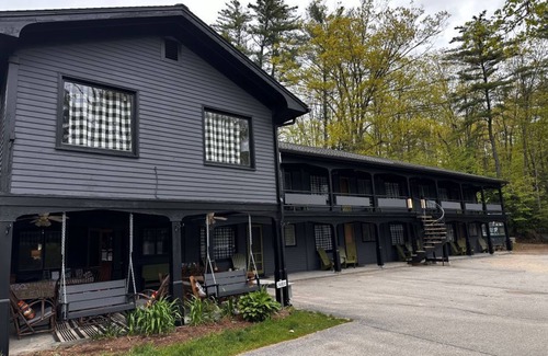 Holderness Apartment | 3 Bedroom Apartment with Squam Lake View