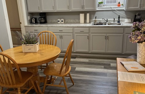 New Hampton Apartment | 3 Bedroom Apartment Above a Bar in Downtown New Hampton