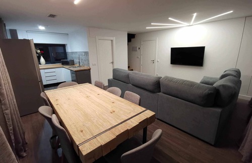 Trefacio Apartment | 3 BEDROOM APARTMENT VILLA MAREL