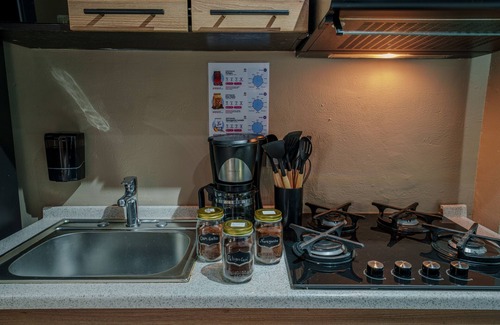 La Florida Apartment | 3 bedroom apartment, with arcade machine - 1 block from lleras park p7