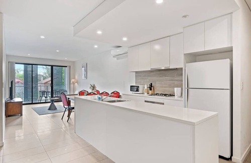 Homebush Apartment | 3 bedroom apt close to Sydney Olympic park