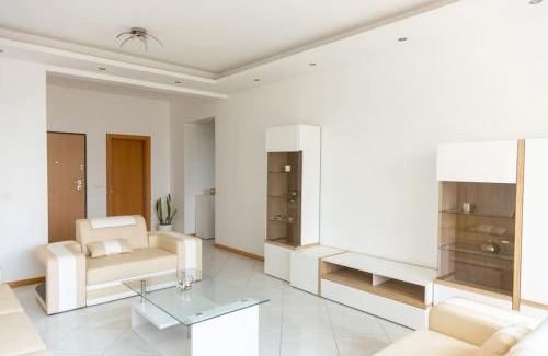 Praia Apartment | 3 bedroom apt, Exterior POOL , Cidadela - LCGR