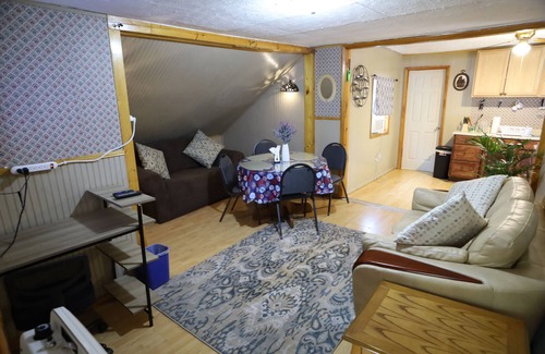 Fayetteville Apartment | 3-Bedroom apt. ideal location near new river gorge