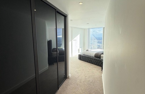Castlefield Apartment | 3 Bedroom Apt In The Centre Of Deansgate New Build