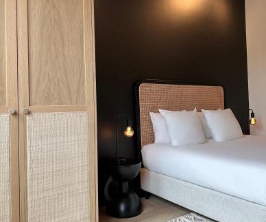 Stationsbuurt Noord Apartment | 3 Bedroom Art-Nouveau Apartment with Free Parking