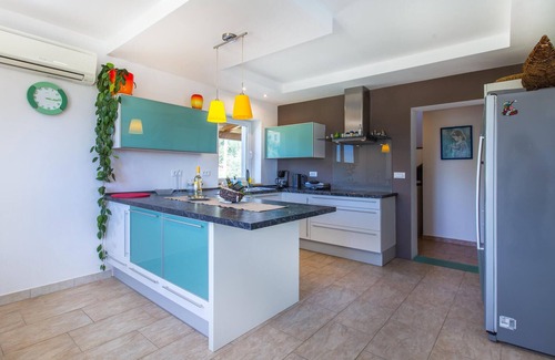 Piran Apartment | 3 bedroom awesome apartment in Secovlje